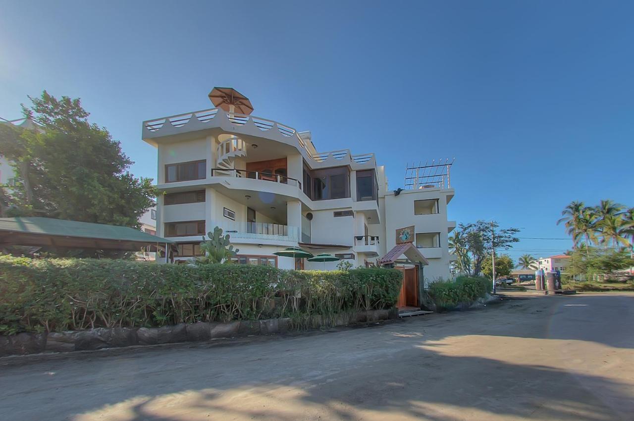 Hotel La Laguna Galapagos Пуерто Виламил Екстериор снимка