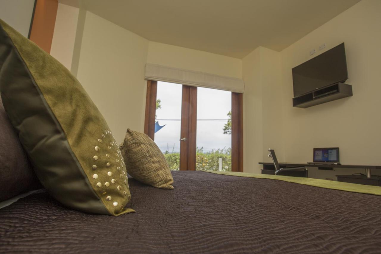 Hotel La Laguna Galapagos Пуерто Виламил Стая снимка