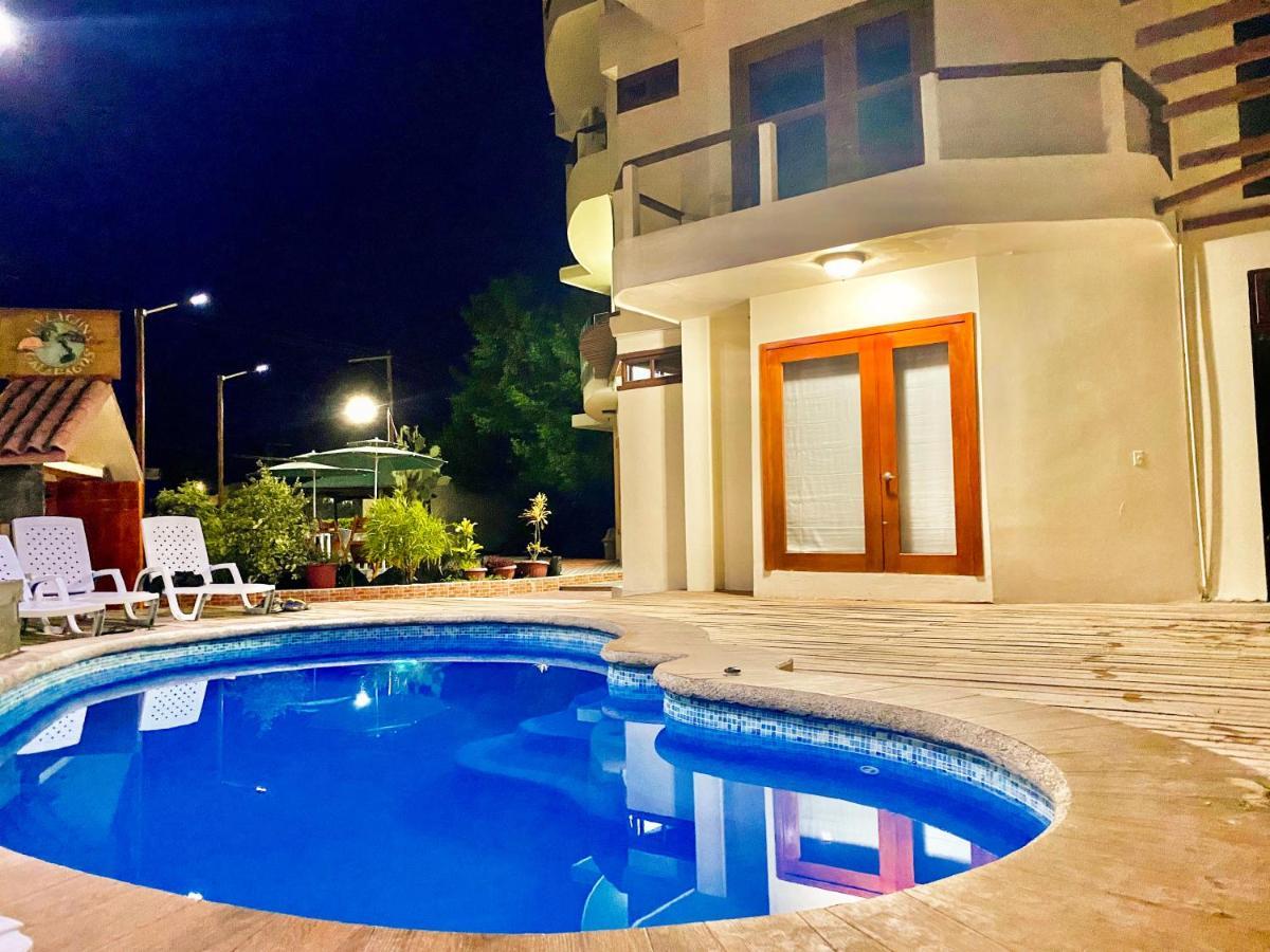 Hotel La Laguna Galapagos Пуерто Виламил Екстериор снимка