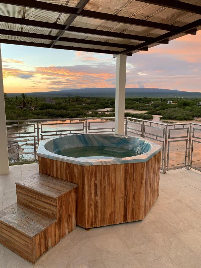 Hotel La Laguna Galapagos Пуерто Виламил Екстериор снимка
