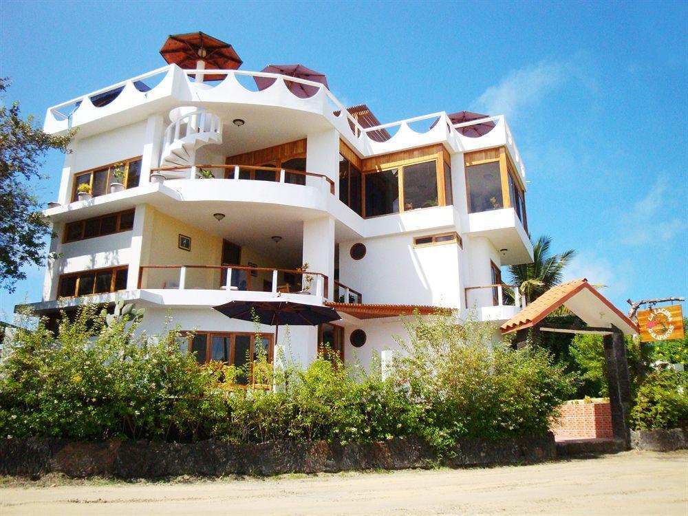 Hotel La Laguna Galapagos Пуерто Виламил Екстериор снимка