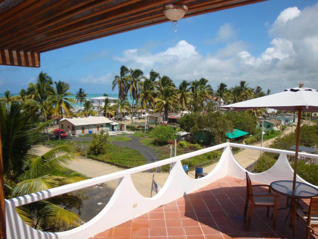Hotel La Laguna Galapagos Пуерто Виламил Екстериор снимка