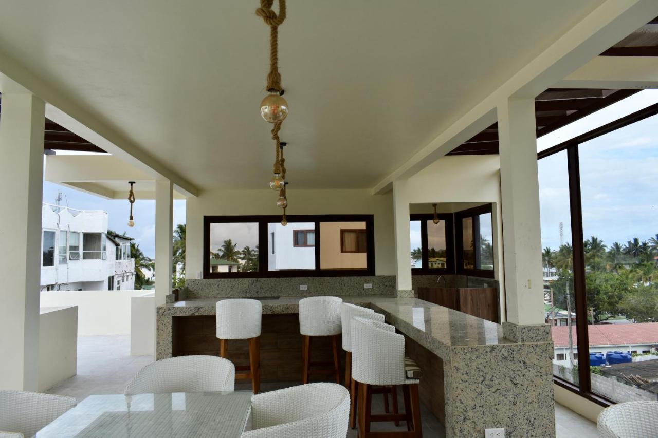 Hotel La Laguna Galapagos Пуерто Виламил Екстериор снимка
